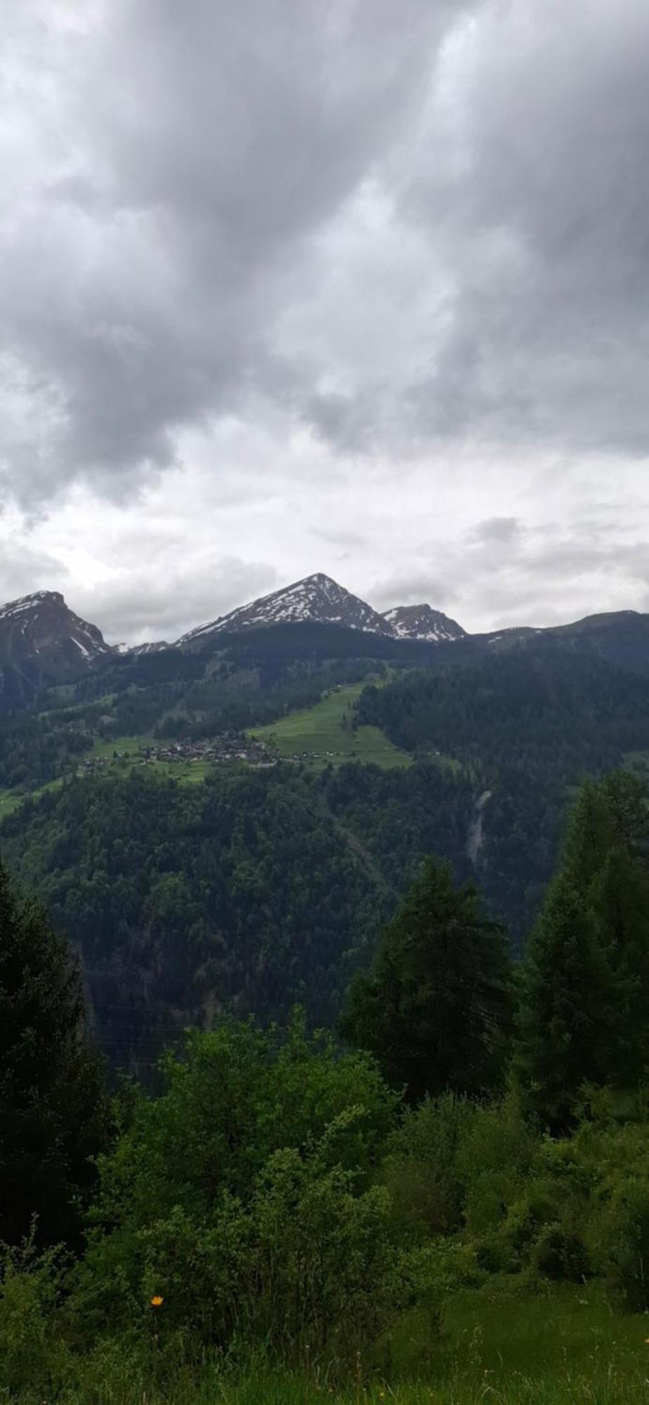 Fewo D'Rock Arosa- Center Of Nightlife By Nature Apartments Switzerland Zimmer foto